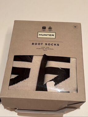 NWT Hunter Black Boot Socks - Tall Knit Pair M Logo cuff